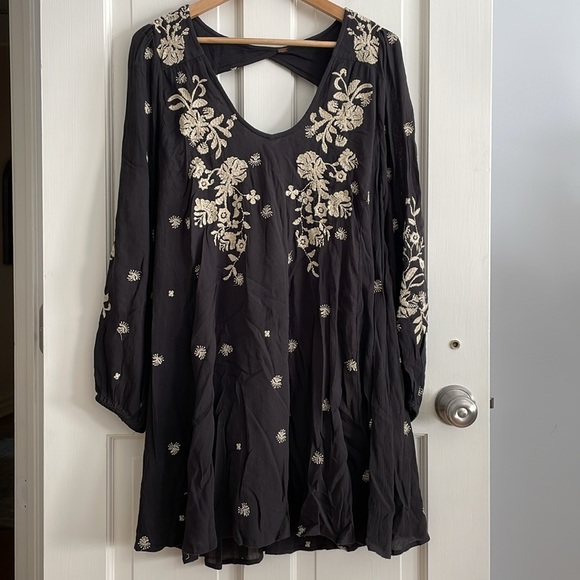 Free People Sweet Tennessee Black Cream Embroidered Swing Lightweight Dress - Picture 2 of 7